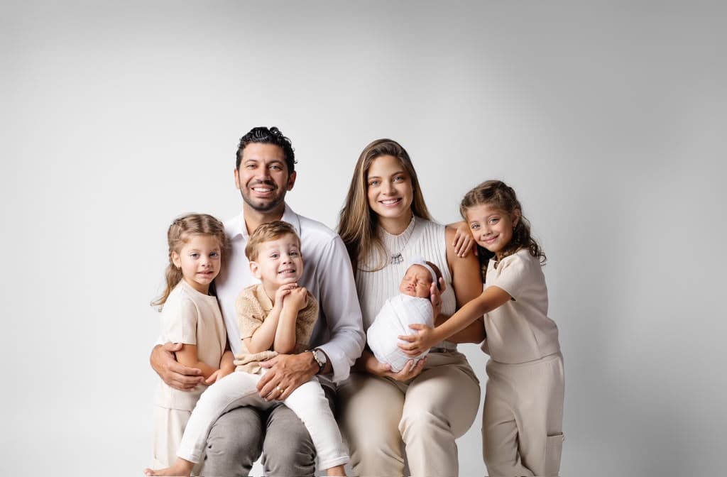 Fundadora da easy Insurance com a família